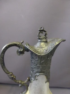 Glas und Metall Wasserkrug