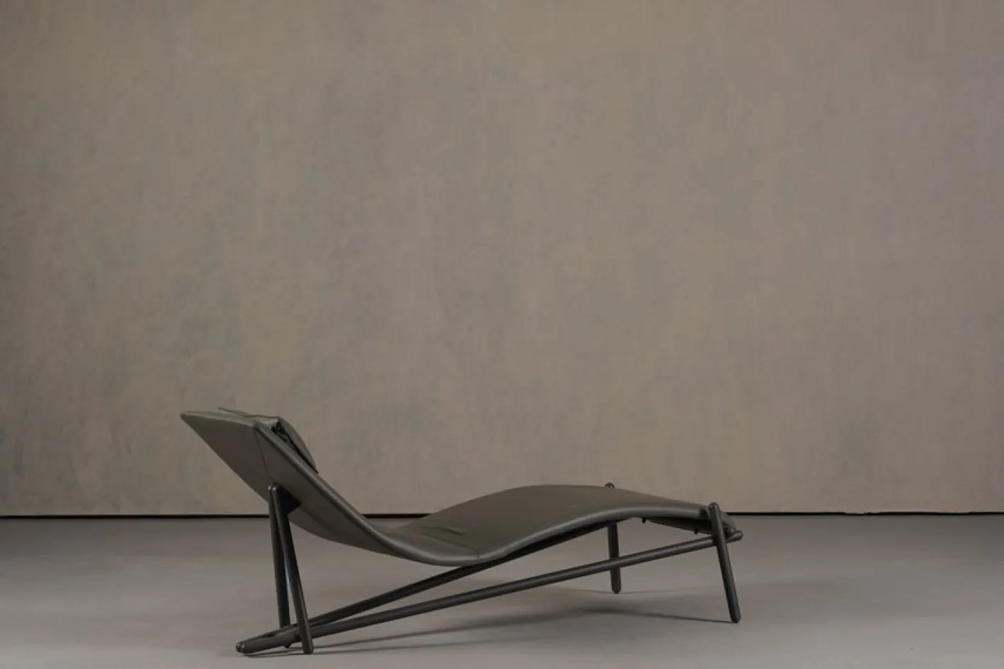 Graue Donovan Chaiselongue aus Leder von Giuseppe Vigano für Cattelan, Italien, 2000er