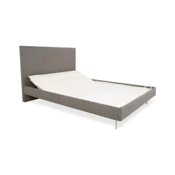 Graues Stoffbett von Schramm