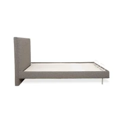 Graues Stoffbett von Schramm
