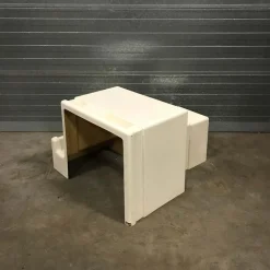 Grauweißer Kinderschreibtisch und Hocker aus Kunststoff, 1970er, 2er Set