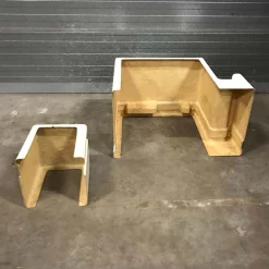 Grauweißer Kinderschreibtisch und Hocker aus Kunststoff, 1970er, 2er Set
