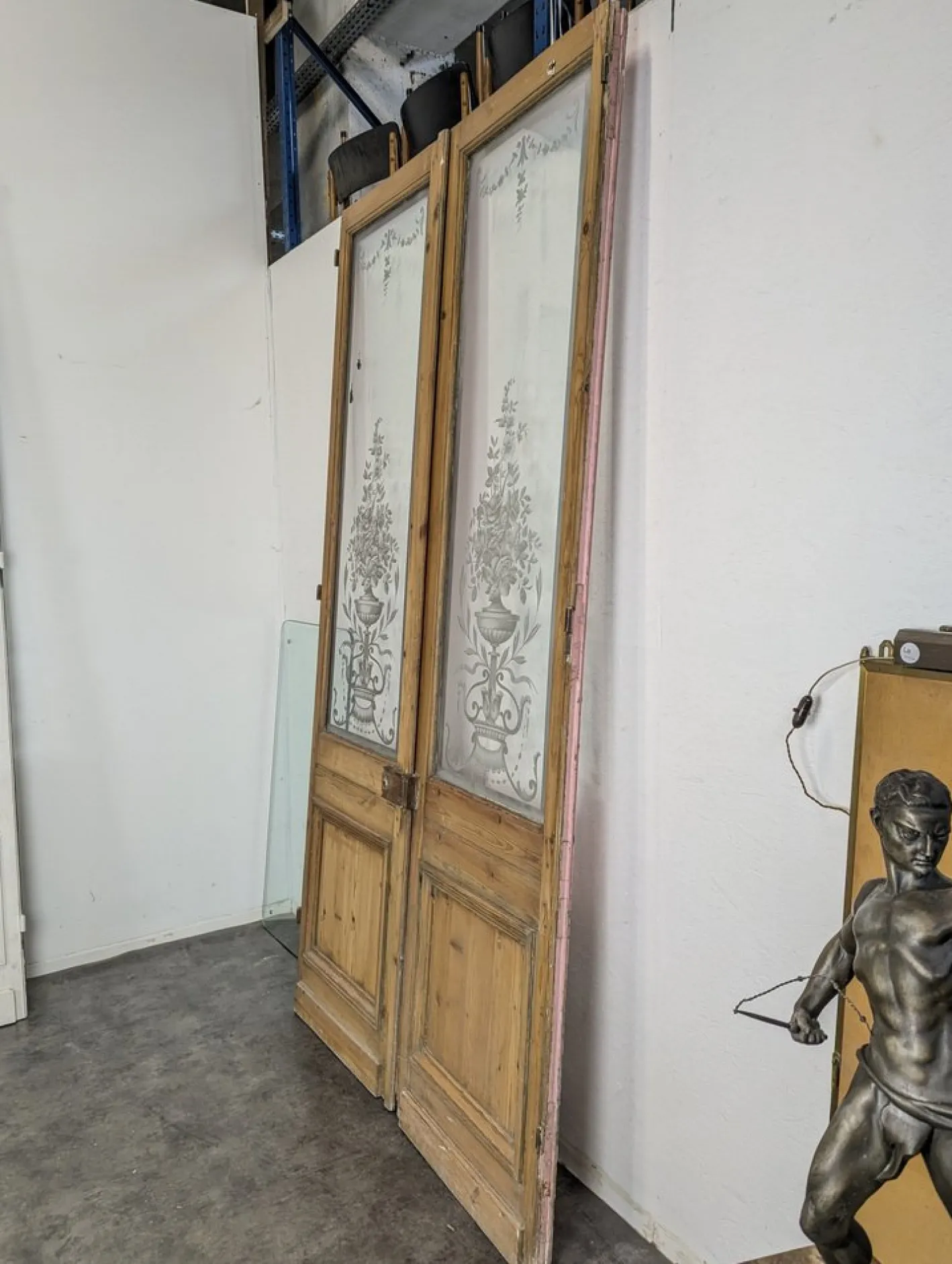 Gravierte Glastüren, frühes 20. Jh., 2er Set