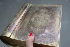 Graviertes Koran Kästchen aus Metall