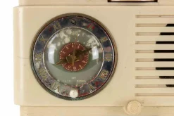 Griechisches Ivory Radio Modell 62 von General Electric, Italien, 1948