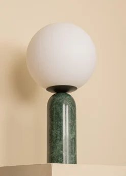 Grüne Atlas Tischlampe aus Marmor & Messing von Simone & Marcel