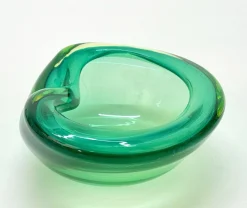 Grüne italienische Mid-Century Sommerso Schale aus Muranoglas von Flavio Poli, 1960er