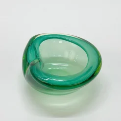 Grüne italienische Mid-Century Sommerso Schale aus Muranoglas von Flavio Poli, 1960er