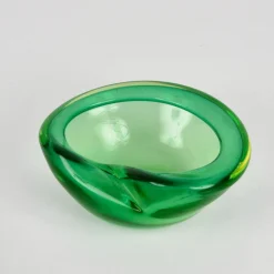 Grüne italienische Mid-Century Sommerso Schale aus Muranoglas von Flavio Poli, 1960er