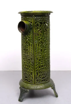 Grün emaillierter französischer Ofen aus Gusseisen, 19. Jh., 1890er