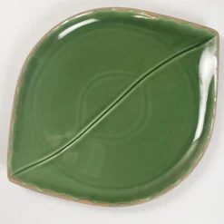 Grün glasierte Keramikschalen und unteres Tablett, 1960er, 8er Set