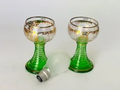 Grün Vergoldete Weingläser, Frankreich, 1940er, 2er Set