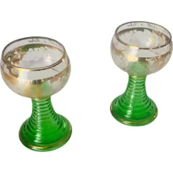 Grün Vergoldete Weingläser, Frankreich, 1940er, 2er Set