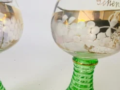 Grün Vergoldete Weingläser, Frankreich, 1940er, 2er Set