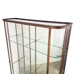 Große antike Museumsvitrine aus Metall mit gebogenem Glas, 1890er