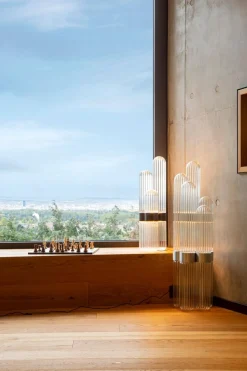 Große Cactus Stehlampe in Transparent mit Messing Mittelstück von Mickael Koska für Pulpo