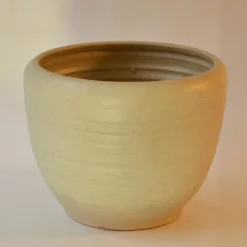 Große Cremeweiße Studio Keramik Übertöpfe von Mobach 1980er, 4 . Set