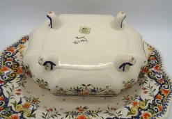 Große handbemalte französische Vieux Rouen Terrine mit Ladegerät, 1930er