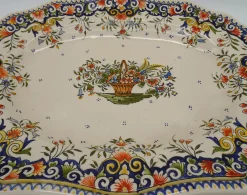 Große handbemalte französische Vieux Rouen Terrine mit Ladegerät, 1930er