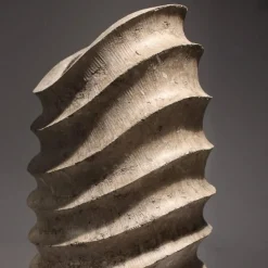 Große handgefertigte skulpturale Vase