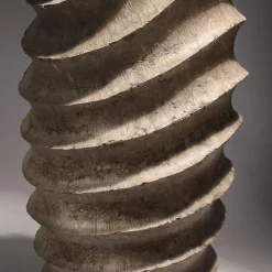 Große handgefertigte skulpturale Vase