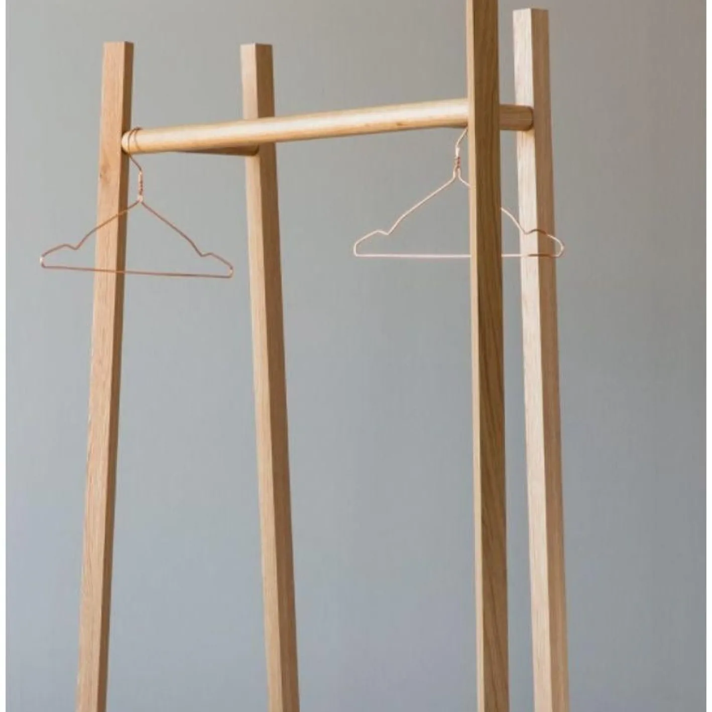 Große Lonna Garderobe von Made by Choice