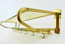 Große Mid-Century Modern Wandgarderobe aus Messing, 1950er