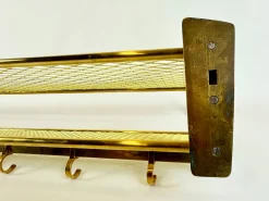 Große Mid-Century Modern Wandgarderobe aus Messing, 1950er