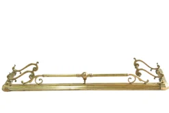 Großer antiker viktorianischer Jugendstil Kamin Fender aus Messing