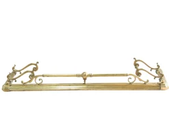 Großer antiker viktorianischer Jugendstil Kamin Fender aus Messing