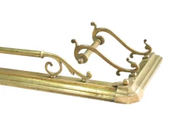 Großer antiker viktorianischer Jugendstil Kamin Fender aus Messing