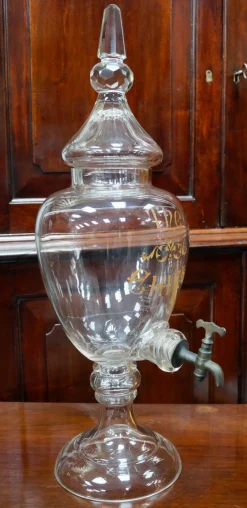 Großer antiker Whiskyspender aus Kristallglas, 1870