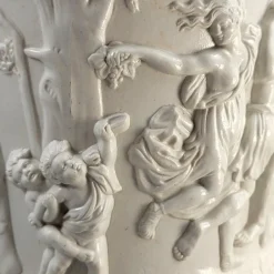 Großer Bacchanaler Tanzkrug in Reliefform von Charles Meigh, 1844