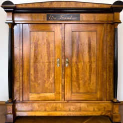 Großer Biedermeier Kleiderschrank aus Esche & Kirsche, 1884
