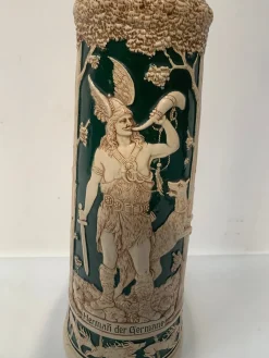 Großer Bierkrug aus glasiertem Steingut, Deutschland, Ende des 19. Jahrhunderts