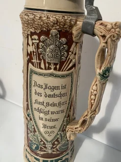 Großer Bierkrug aus glasiertem Steingut, Deutschland, Ende des 19. Jahrhunderts