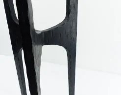 Großer brutalistischer dreibeiniger Kronleuchter aus gehämmertem Schmiedeeisen, 1960