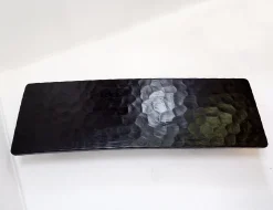 Großer Couchtisch aus Schwarz Gehämmertem Holz