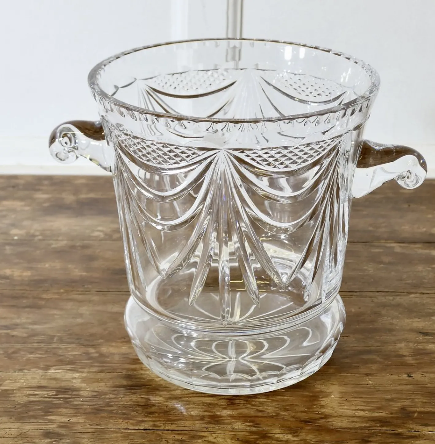 Großer Französischer Art Deco Eiskübel aus mundgeblasenem Kristallglas, 1920er