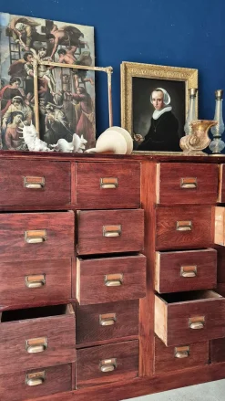 Großer italienischer Aktenschrank aus Kastanienholz mit 20 Schubladen, 1890er
