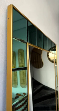 Großer italienischer Bodenspiegel aus grünem Glas & Messing von Cristal Art, 1960er