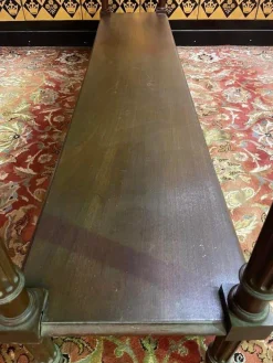 Großer Konsolentisch aus Nussholz im Louis XVI-Stil