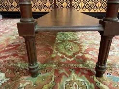 Großer Konsolentisch aus Nussholz im Louis XVI-Stil