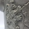 Großer Krug aus Zinn, Zinn und Kunststoff