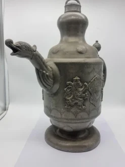 Großer Krug aus Zinn, Zinn und Kunststoff