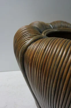 Großer Mid-Century Modern Rattan Übertopf aus Bambus, 1970er