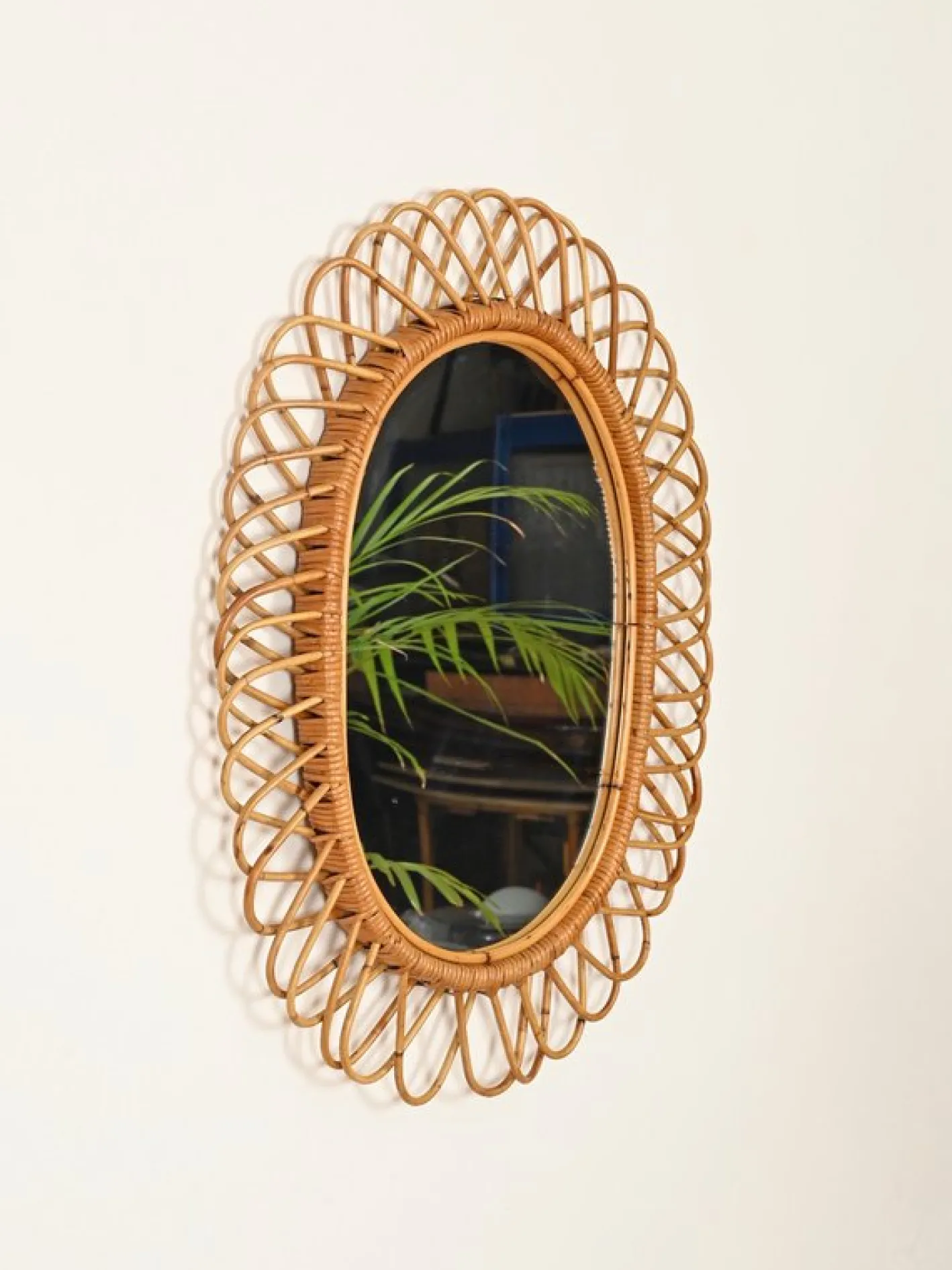 Großer ovaler Spiegel aus Bambus, Rattan & Korbgeflecht von Franco Albini, Italien, 1970er