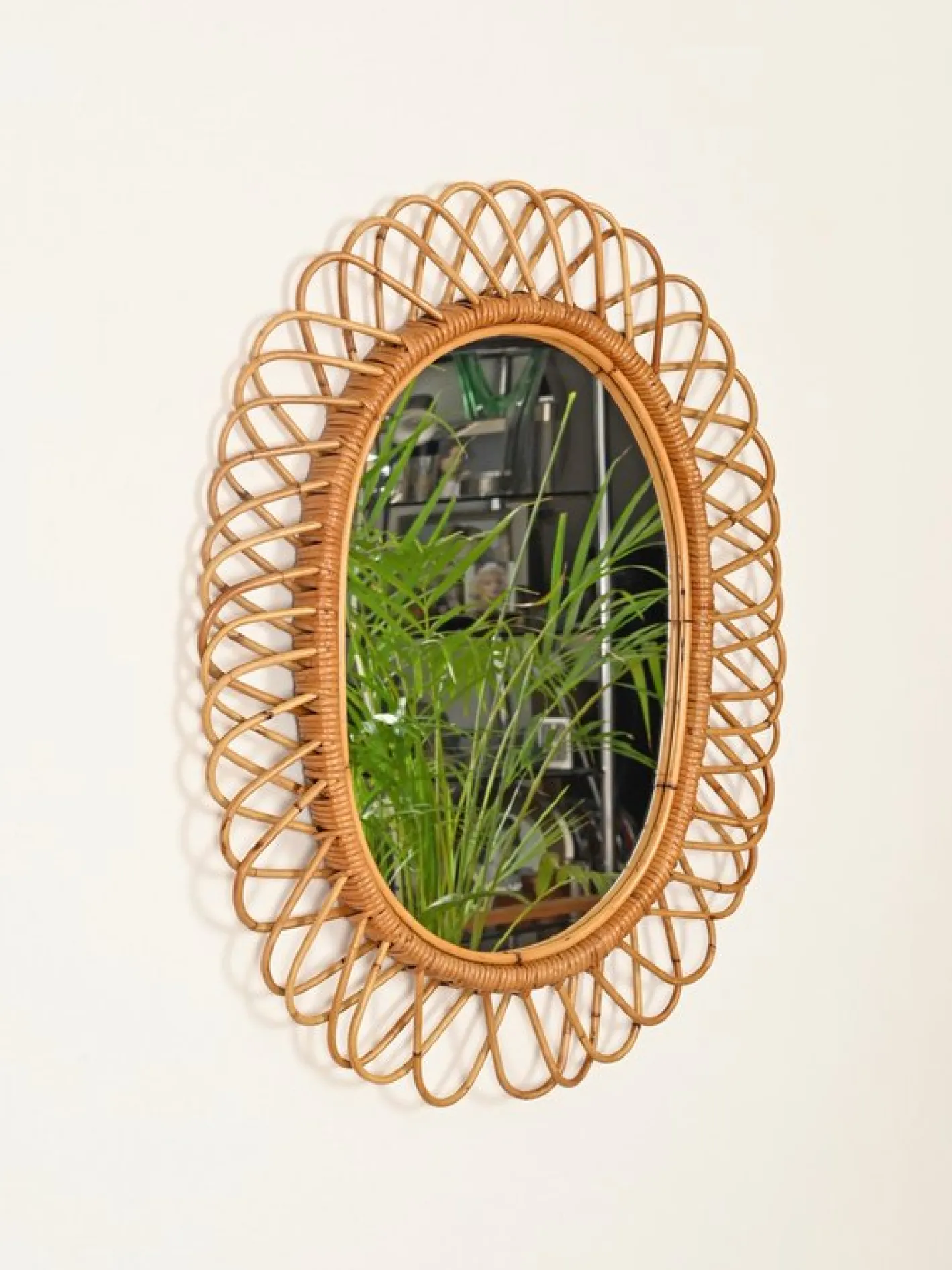 Großer ovaler Spiegel aus Bambus, Rattan & Korbgeflecht von Franco Albini, Italien, 1970er