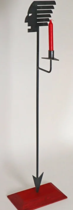 Großer postmoderner indischer Kerzenhalter mit Pfeilen, 1990er