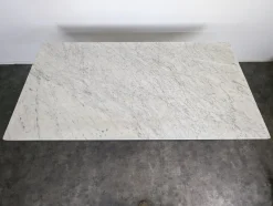 Großer Tisch mit Marmorplatte von Alessandro Albrizzi